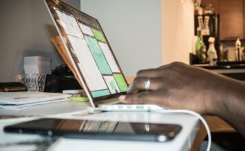 Jak efektywnie szukać pracy