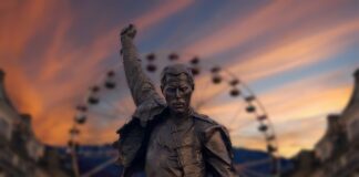 Ile oktaw w głosie miał Freddie Mercury?