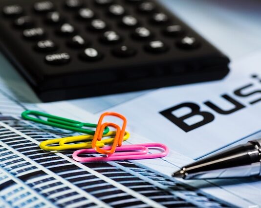 Jak obliczyć wartość udziałów w spółce? Jak obliczyć wartość udziałów w spółce?