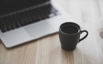 Czy można pracować w dwóch miejscach na umowę o pracę?