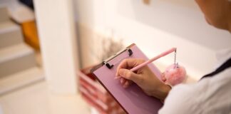 Czy sprzedawca ma obowiązek zapytać o fakturę?