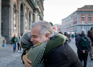 W jaki sposób przedsiębiorstwa mogą okazywać solidarność społeczna? W jaki sposób przedsiębiorstwa mogą okazywać solidarność społeczna?