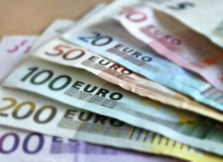 Jak uzyskać bezpiecznie gotówkę online w ciągu 15 minut